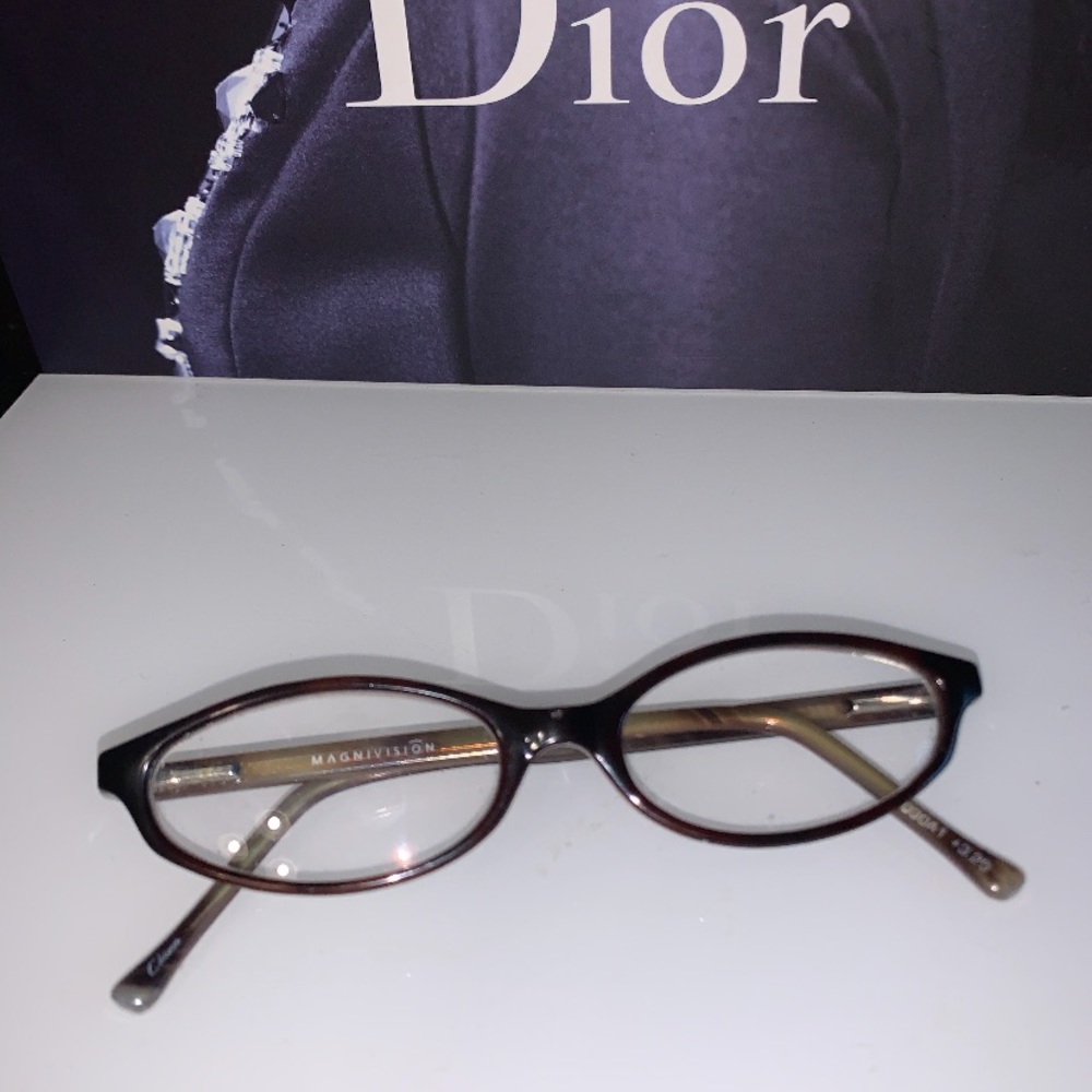 Magnivision Glasses +3.25 Prescription